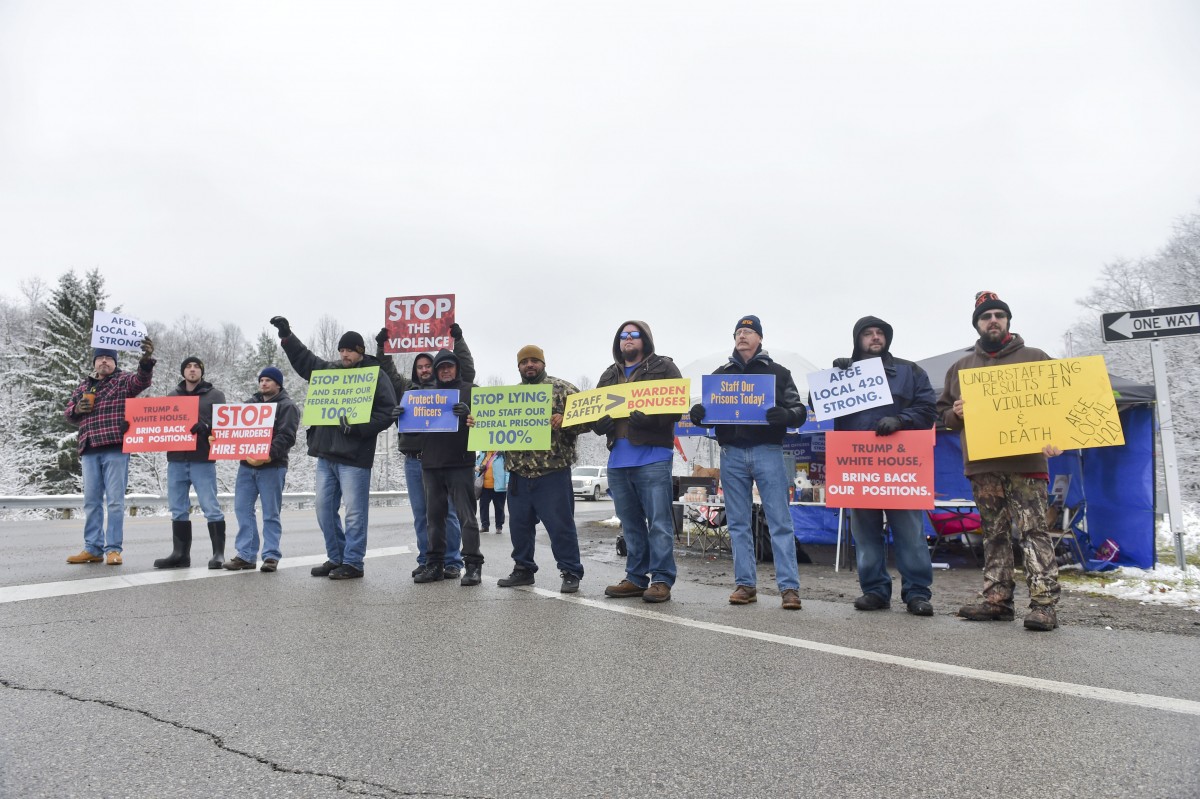 Hazelton prison workers picket to raise awareness of understaffing